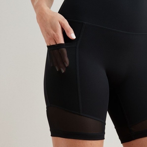 aerie Pants - MOVING SALE Aerie Mesh Pocket Bike Shorts Black Medium